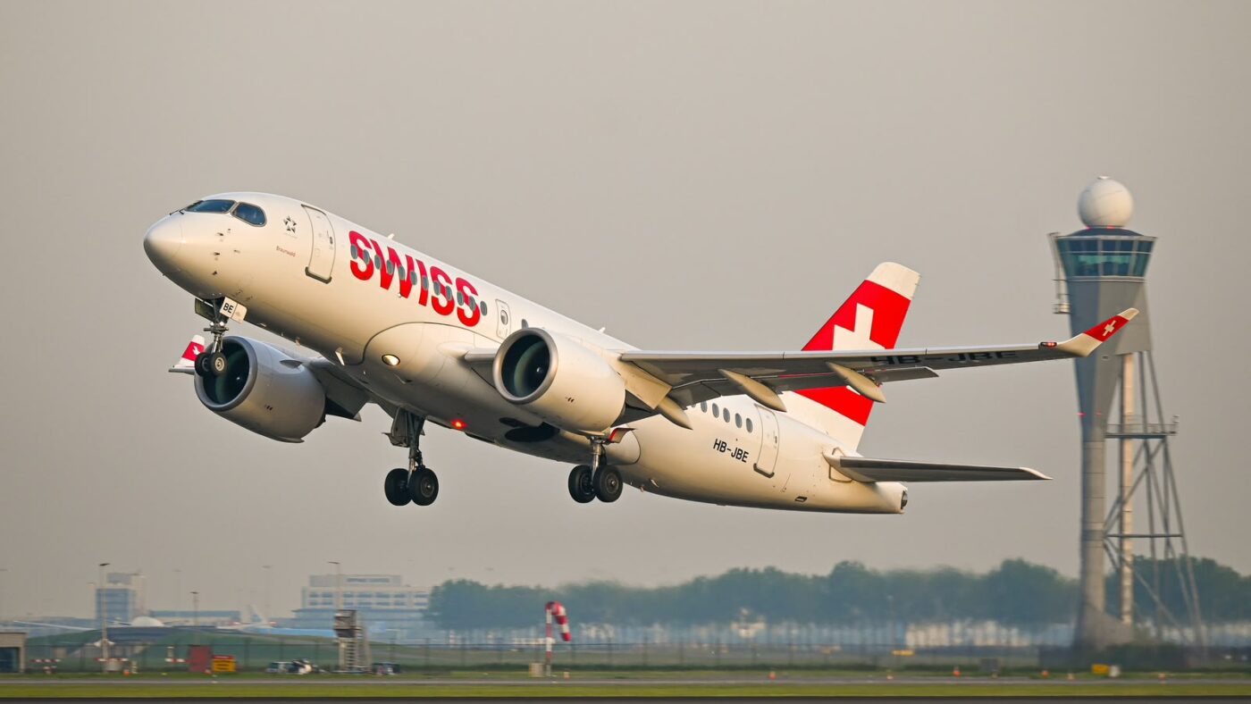 SWISS Begins Final Phase of Airbus A220-100 Retirement as Smaller Variant Leaves Fleet