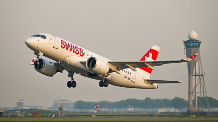 SWISS Begins Final Phase of Airbus A220-100 Retirement as Smaller Variant Leaves Fleet