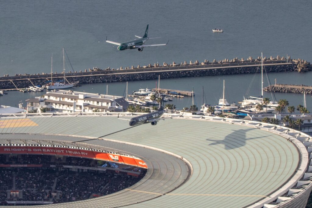 Airlink aircraft ZS-YAE & ZS-YDE pictured above Cape Town’s DHL Stadium on Saturday, 29 August 2026.