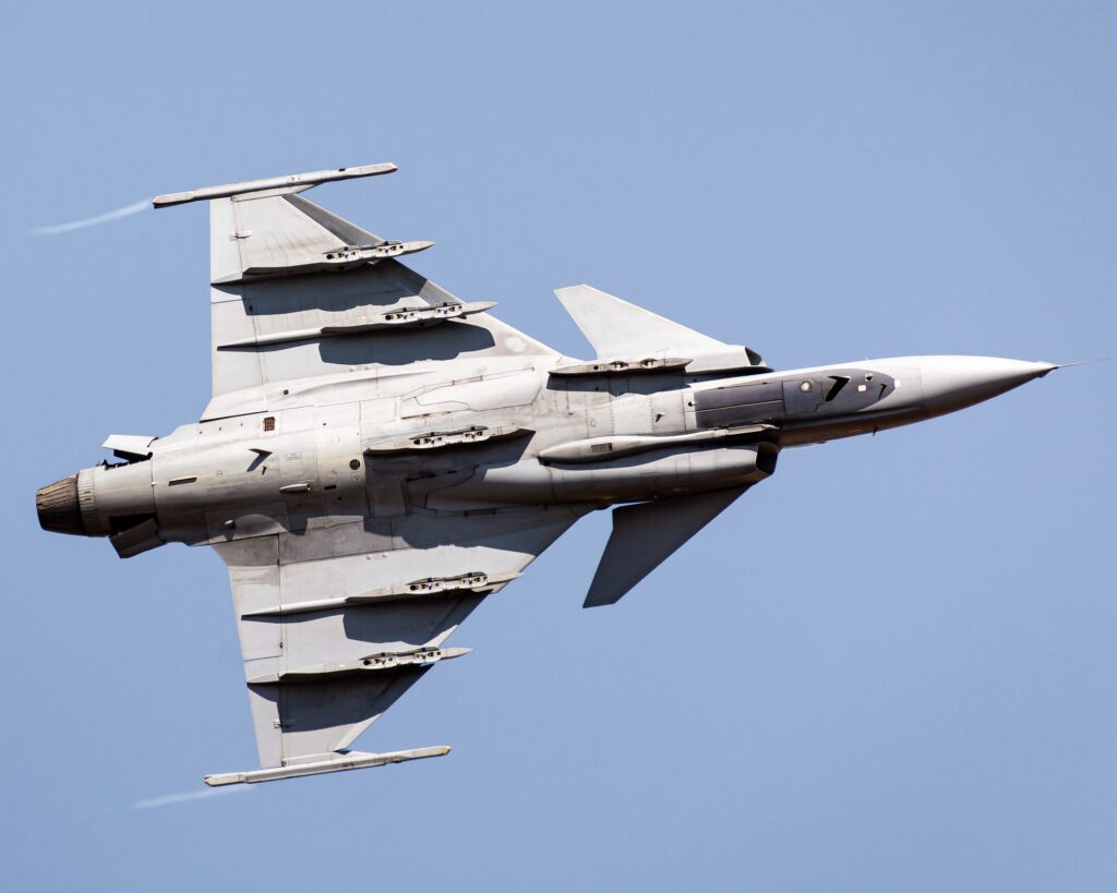 South African Air Force SAAB Jas 39 Gripen pulling a sharp left hand turn with speed brakes out. Image Credit: Jacob Shevel |