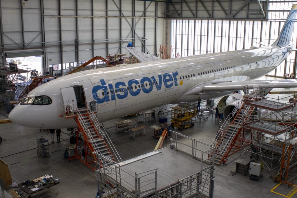 Discover Airlines Airbus A330 D-AIKP inside EFW’s Dresden facility during the AeroSHARK installation. Photo: Carl Antrak/Avia