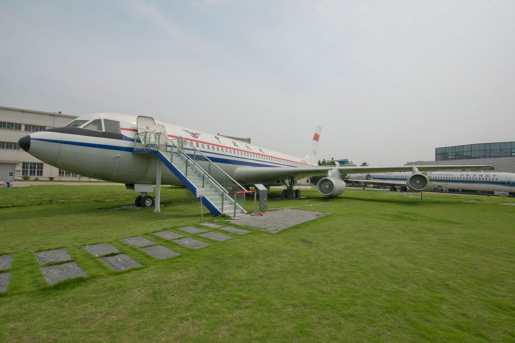 Prototype of the Shanghai Y-10 | Photo credit: Zhangmingda, CC BY-SA 4.0, via Wikimedia Commons